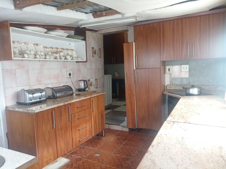 4 Bedroom Property for Sale in Manenberg Western Cape